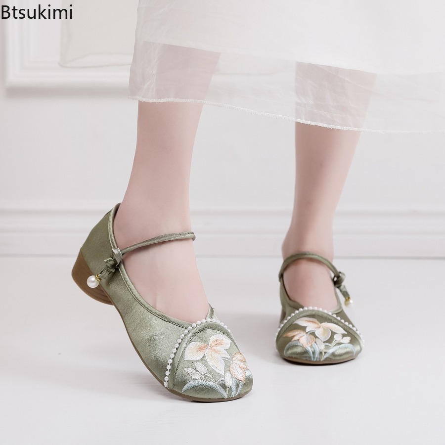 Modne haftowane buty damskie w – Ethnic Fashion For Ladies recenzja i cena