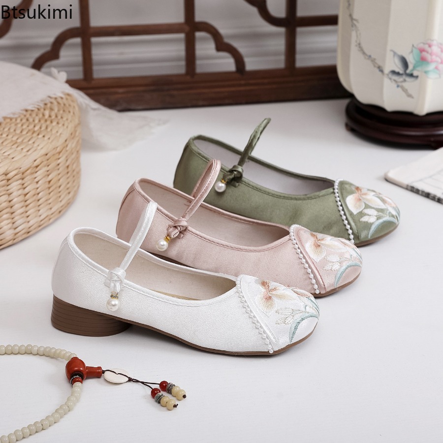Modne haftowane buty damskie w – Ethnic Fashion For Ladies recenzja i cena
